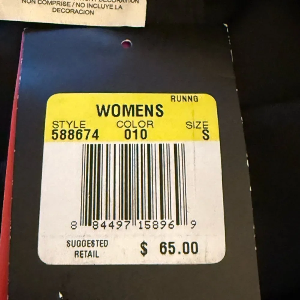 NWT Nike Dri-FIT Women’s Stay Warm Running Capri Leggings in Black. Size Small.